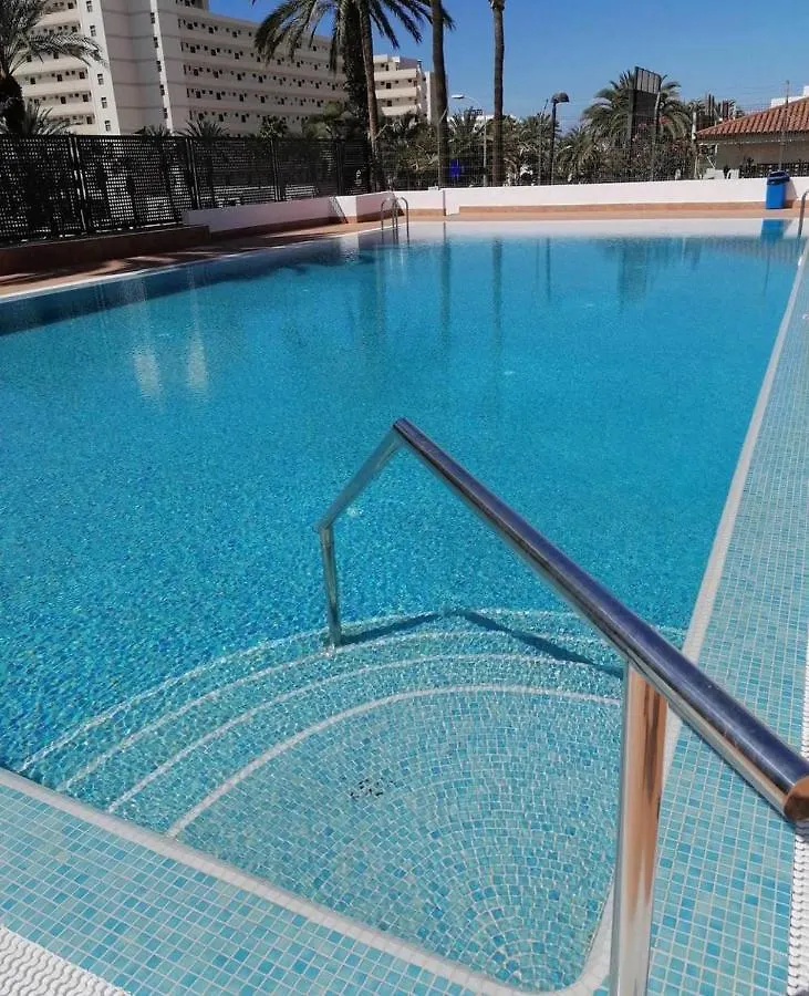 Home2Book Modern Las Americas Pool&Terrace 아로나 아파트